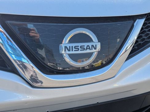 Used 2019 Nissan Rogue Sport S w/ Appearance Package AWD/4WD image 10