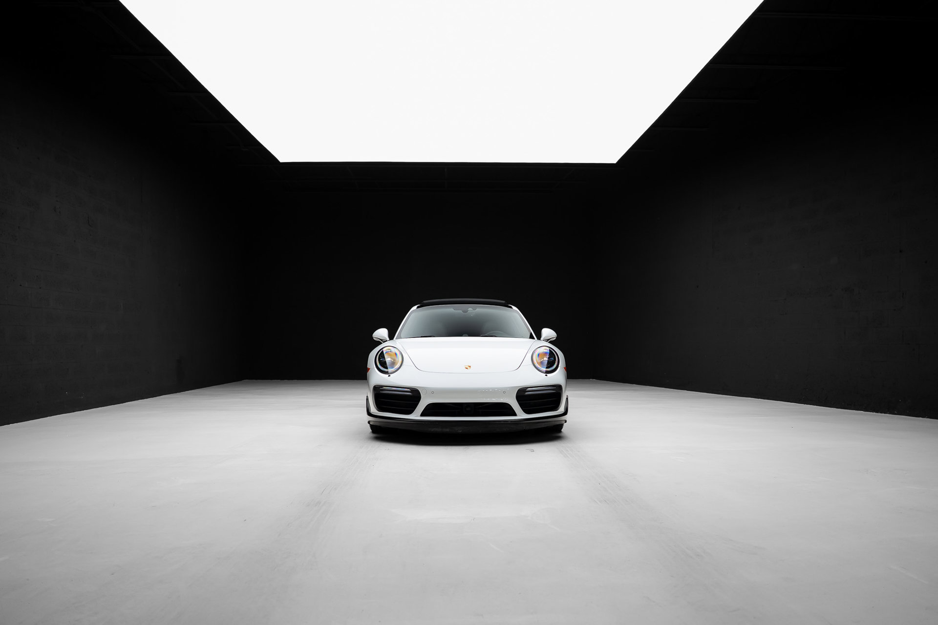 Used 2017 Porsche 911 Turbo S AWD/4WD image 86