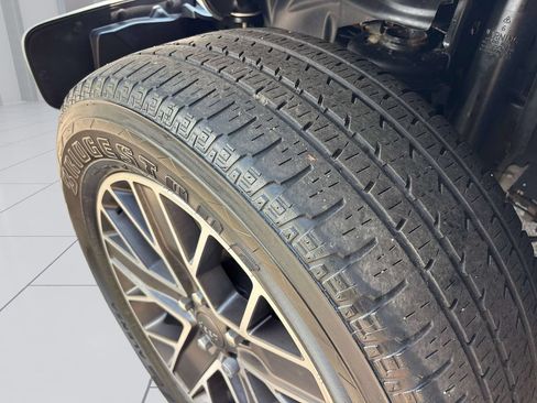 Used 2023 Jeep Wrangler Unlimited Sahara AWD/4WD image 11