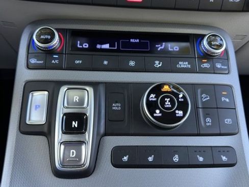 Used 2024 Hyundai Palisade Limited image 14