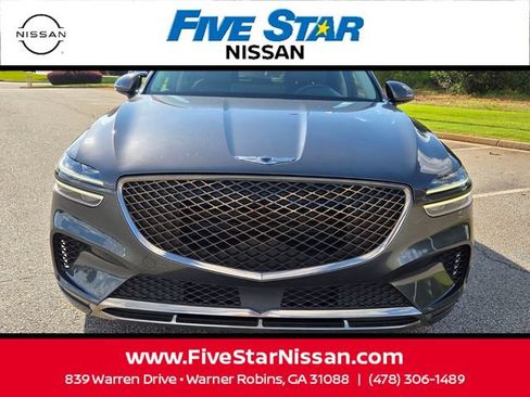 Used 2022 Genesis GV70 2.5T w/ Select Package AWD/4WD image 2