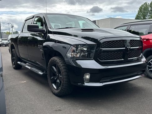 Used 2019 RAM 1500 Express w/ Wheel & Sound Group AWD/4WD image 2