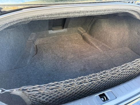 Used 2019 INFINITI Q70 Luxe w/ Sport Package image 22