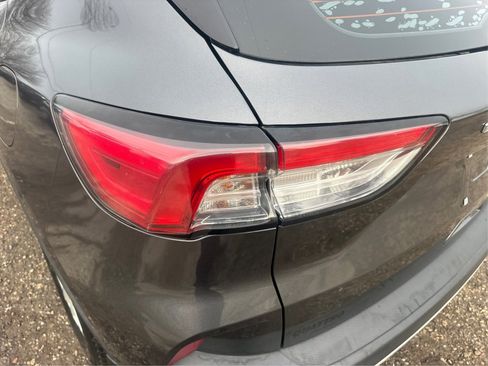 Used 2020 Ford Escape S image 21