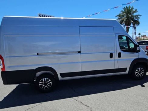 New 2025 RAM ProMaster 3500 w/ Quick Order Package 22G SLT image 9