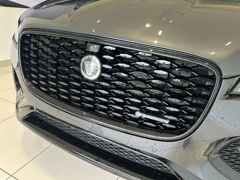 New 2025 Jaguar F-PACE R-Dynamic S image 8
