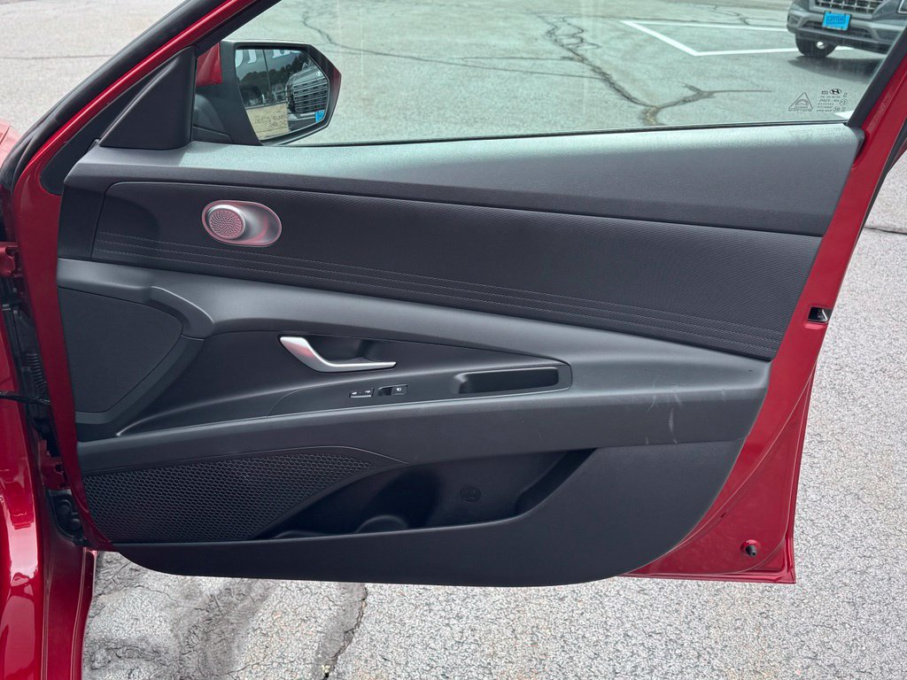 Used 2023 Hyundai Elantra SEL FWD image 26