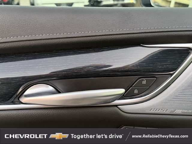 Used 2025 Cadillac XT5 Premium Luxury w/ LPO, Floor Liner Package AWD/4WD image 29