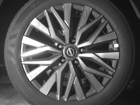 Used 2025 Nissan Altima 2.5 SV FWD image 18