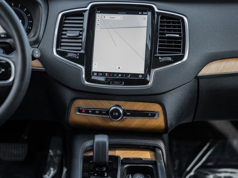 Used 2023 Volvo XC90 B6 Plus w/ Protection Package Premier image 21