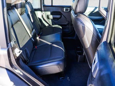 Used 2020 Jeep Wrangler Unlimited Sport image 23