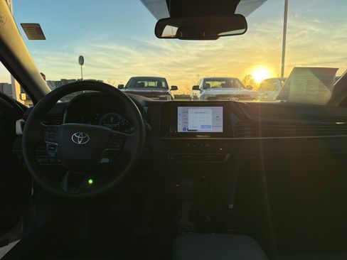 Used 2025 Toyota Camry LE FWD image 23