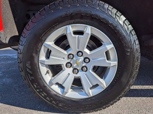 Used 2018 Chevrolet Colorado LT w/ LT Convenience Package image 12