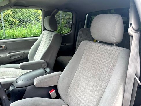 Used 2005 Toyota Tundra SR5 image 11