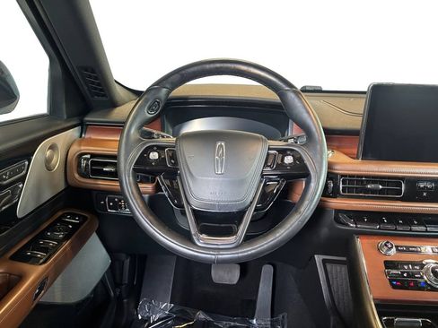 Used 2020 Lincoln Aviator Reserve w/ Equipment Group 202A AWD/4WD image 13