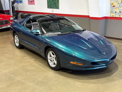 Used 1997 Pontiac Firebird Formula w/ Opt Pkg RWD image 62