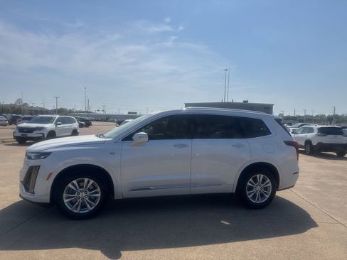 Used 2021 Cadillac XT6 Luxury image 10