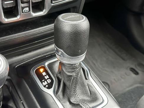 Used 2022 Jeep Gladiator Sport AWD/4WD image 43
