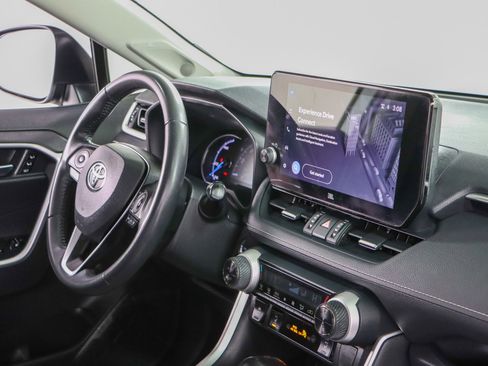 Used 2023 Toyota RAV4 XLE Premium image 26