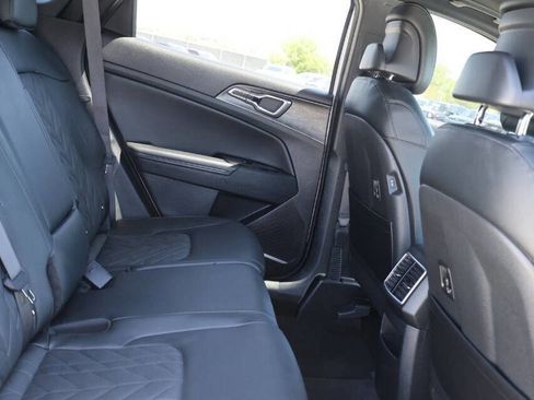 Used 2025 Kia Sportage X-Line w/ Premium Package AWD/4WD image 16