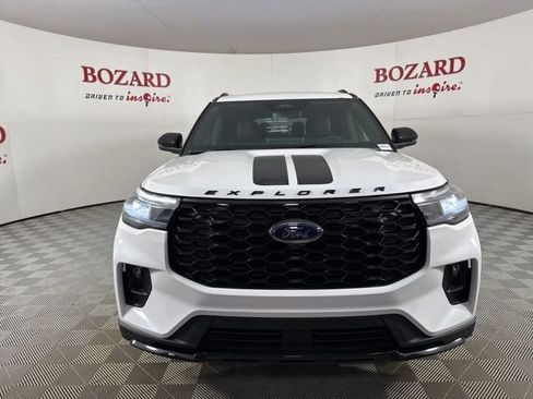 New 2026 Ford Explorer ST-Line w/ ST-Line Street Pack image 2