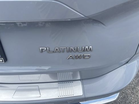 Used 2024 Nissan Rogue Platinum AWD/4WD image 32
