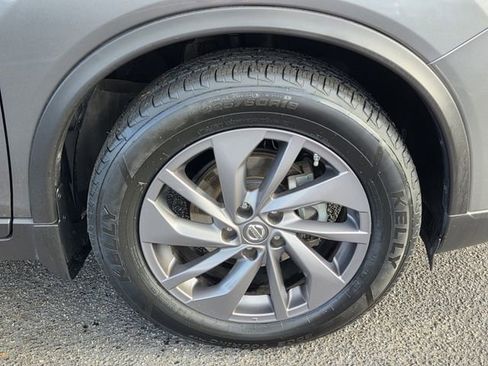 Used 2016 Nissan Rogue SL w/ SL Premium Package image 8