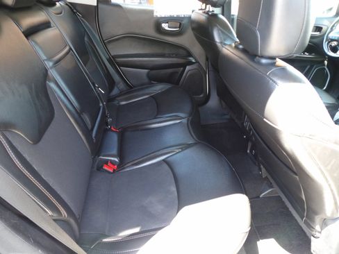 Used 2020 Jeep Compass Latitude FWD image 14