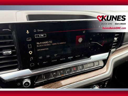 Used 2025 GMC Sierra 1500 Elevation AWD/4WD image 14