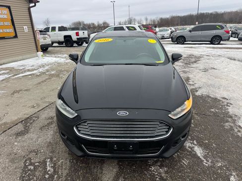 Used 2016 Ford Fusion Titanium AWD/4WD image 2