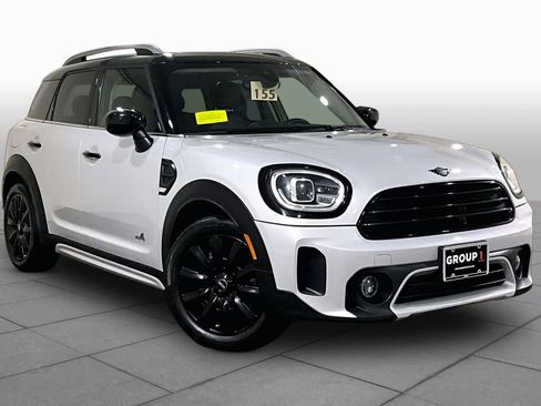 Used 2022 MINI Cooper Countryman ALL4 w/ Premium Package AWD/4WD image 2