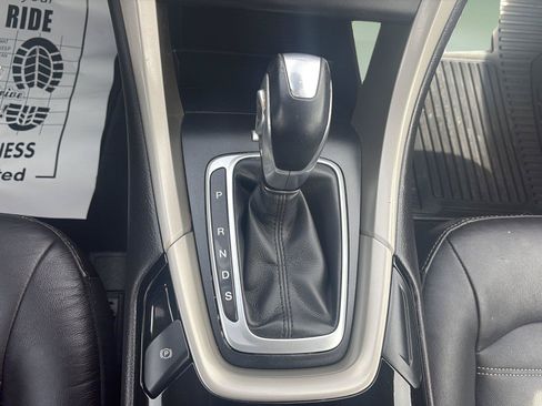 Used 2016 Ford Fusion SE w/ Equipment Group 202A FWD image 28