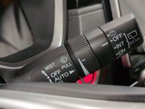 Used 2018 Honda CR-V Touring image 28