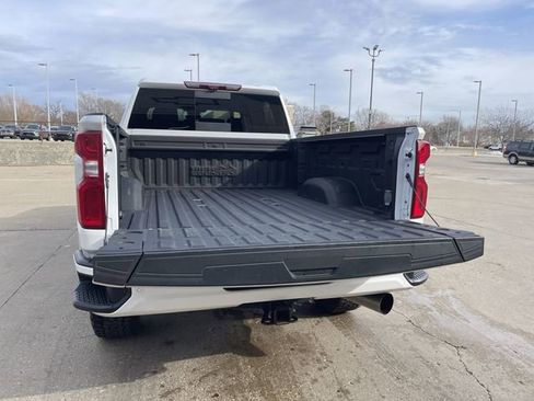 Used 2024 Chevrolet Silverado 3500 High Country w/ High Country Premium Package image 23
