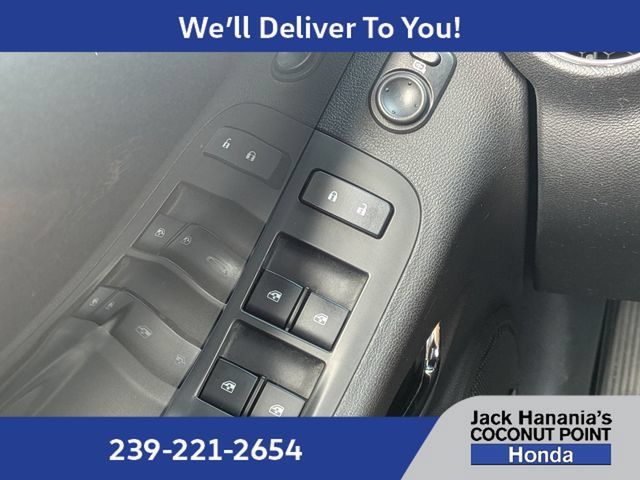 Used 2015 Chevrolet Camaro LT RWD image 27
