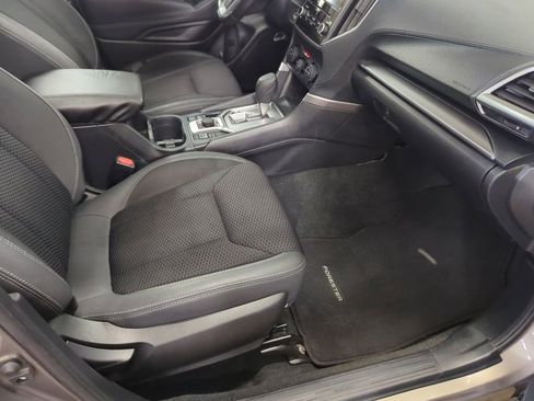 Used 2020 Subaru Forester Premium AWD/4WD image 37