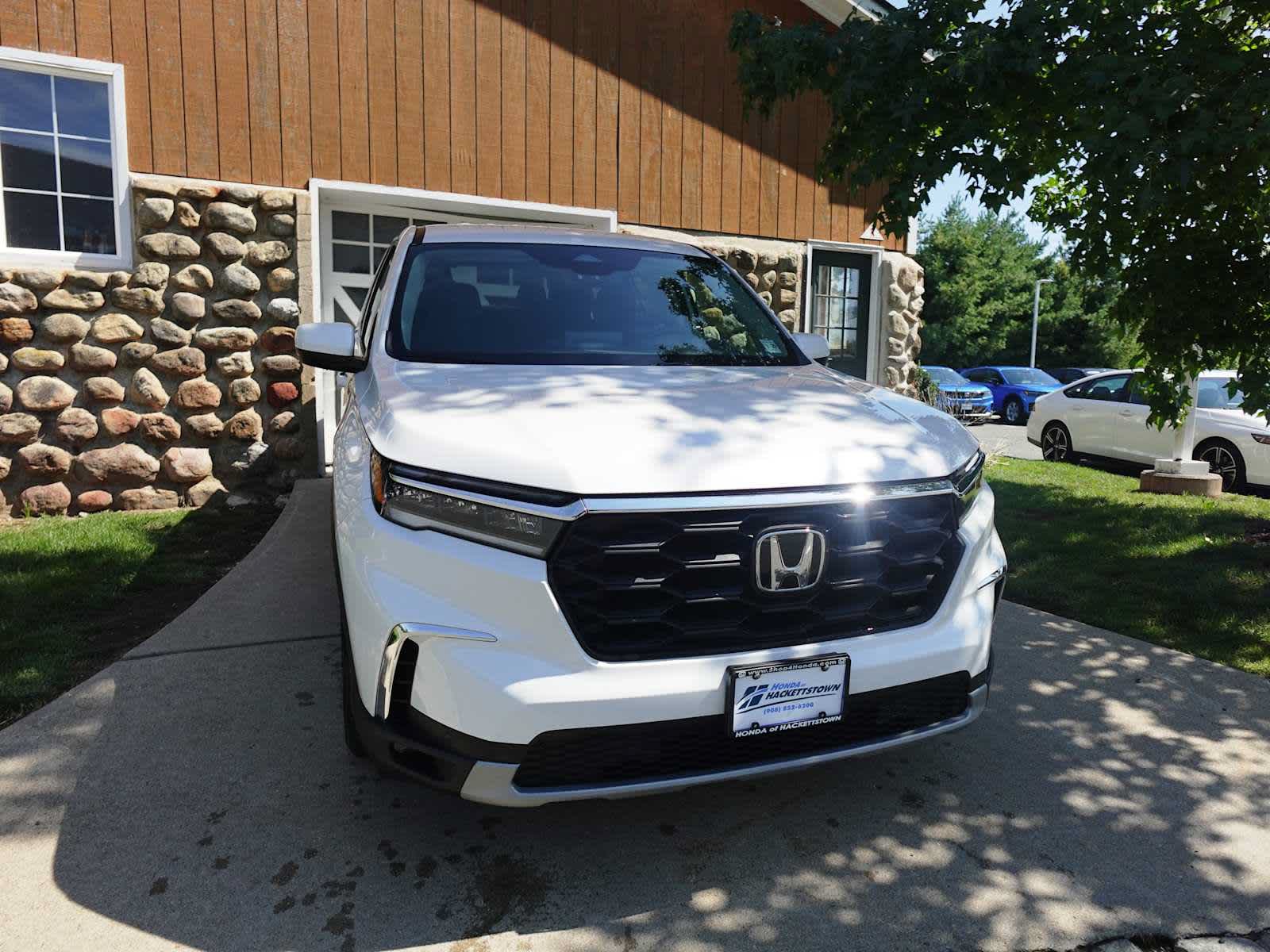 Certified 2024 Honda Pilot EX-L image 3