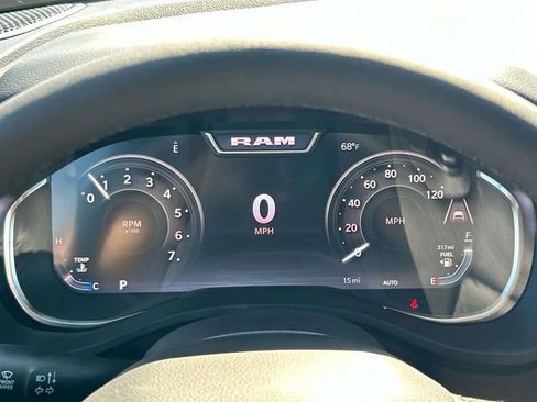 New 2026 RAM 1500 4x4 Crew Cab image 31