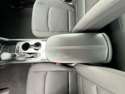 Used 2024 Chevrolet Malibu LT FWD image 21