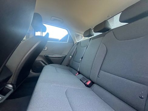 Used 2025 Kia K4 FWD image 15