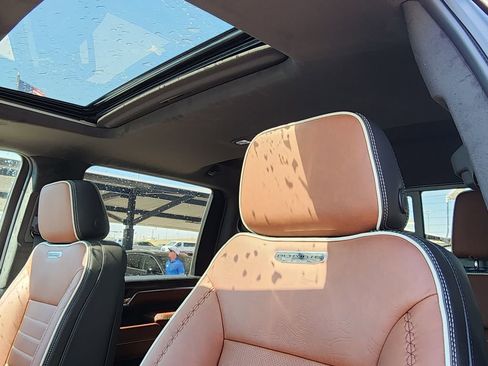 New 2026 GMC Sierra 2500 Denali Ultimate image 18