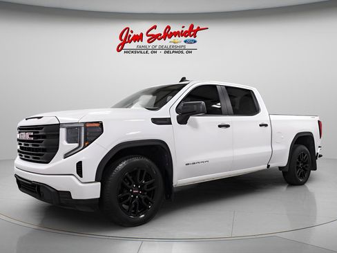 Used 2024 GMC Sierra 1500 Pro w/ Graphite Edition AWD/4WD image 3