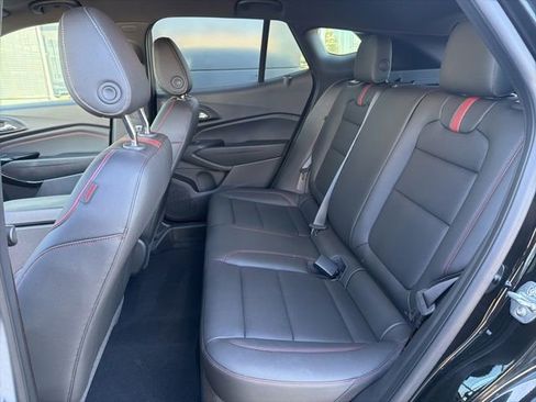 Used 2025 Chevrolet Trax RS image 16