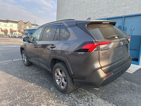 Used 2022 Toyota RAV4 XLE image 4