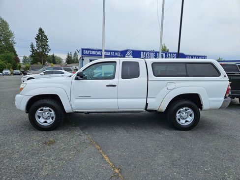Used 2011 Toyota Tacoma 4x4 Access Cab w/ SR5 Pkg #2 image 2
