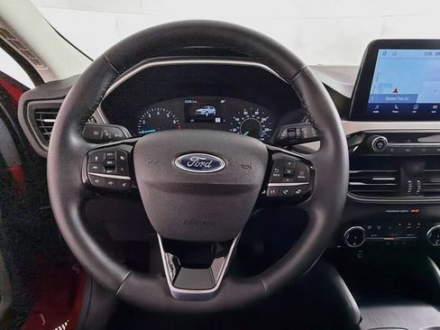 Used 2022 Ford Escape SEL AWD/4WD image 16