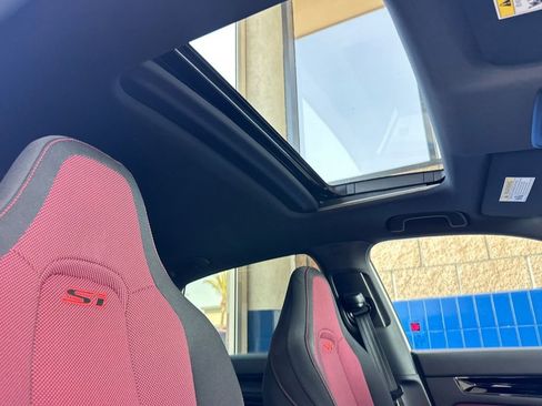 Certified 2025 Honda Civic Si image 17