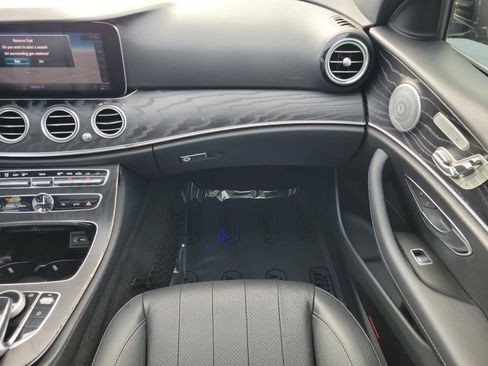 Used 2020 Mercedes-Benz E 350 Sedan image 16