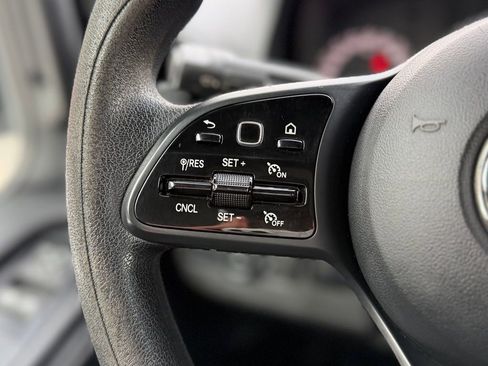 Used 2021 Mercedes-Benz Sprinter 2500 image 10