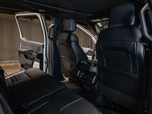 Used 2026 Ford F250 Platinum image 27